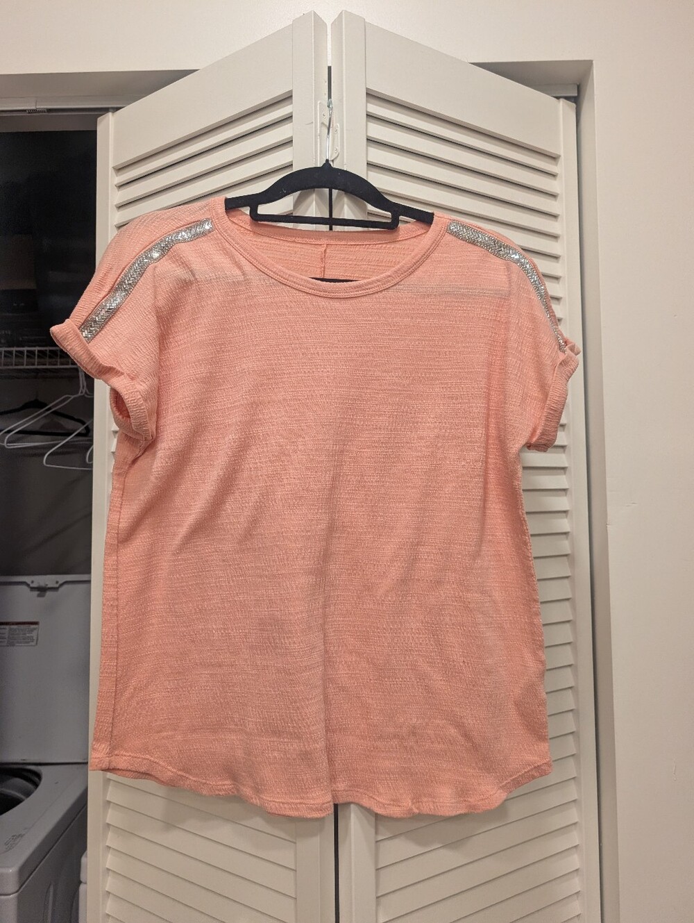 Juicy Couture Women’s Coral Short-Sleeve Top with Shoulder Embellishment Sz M/L